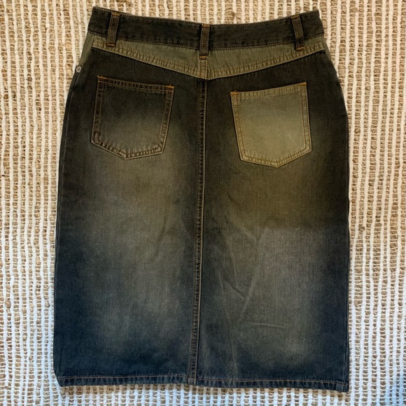 faded wash midi skirt🤍 - Picture 2 of 4